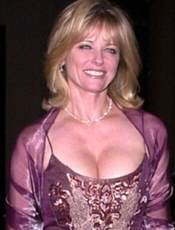 Cheryl Tiegs breast implants